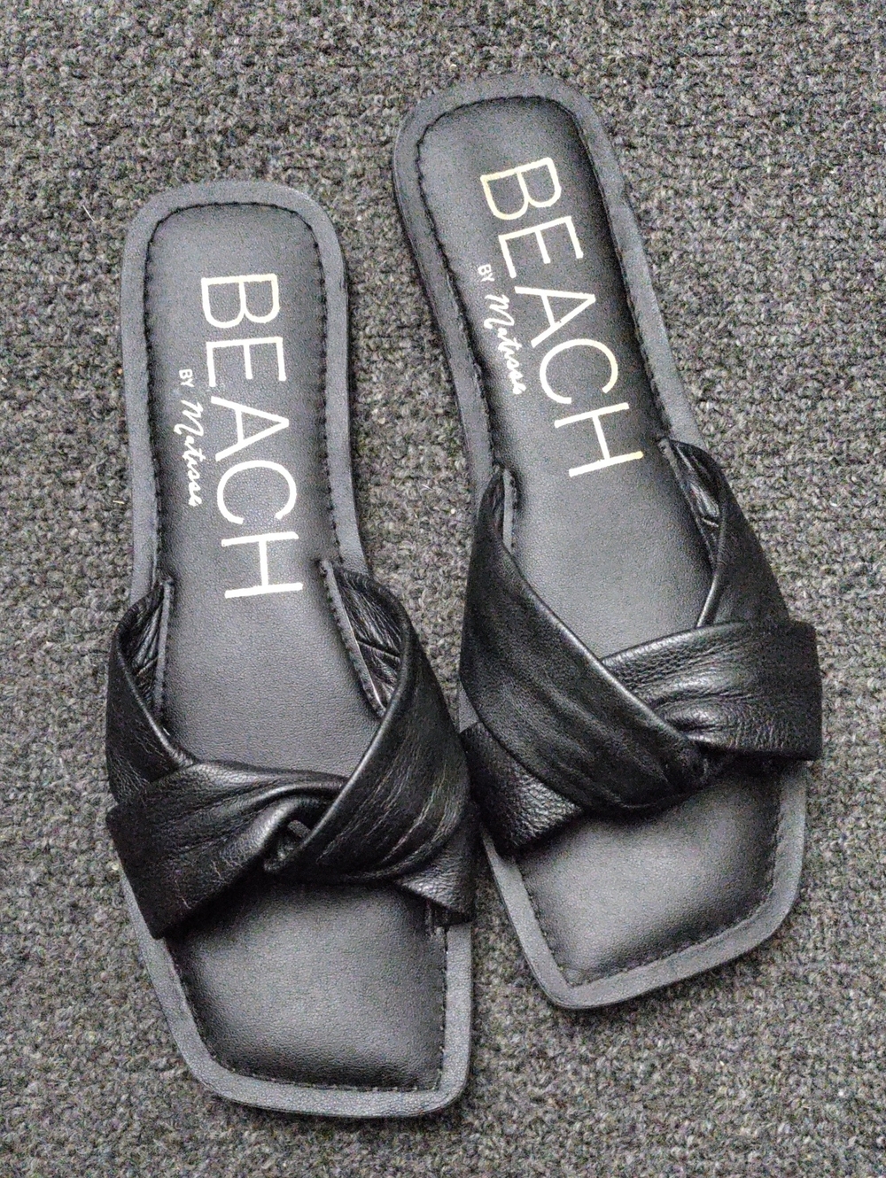 BEACH by Matisse Black Leather Knotted Slide Sandals